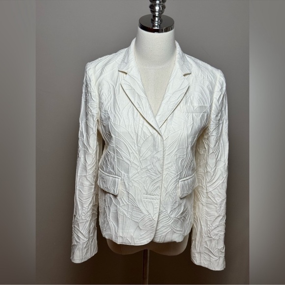 NWT Gucci Ivory Floral Textured Blazer - Size 42/US 6 - Picture 10 of 14